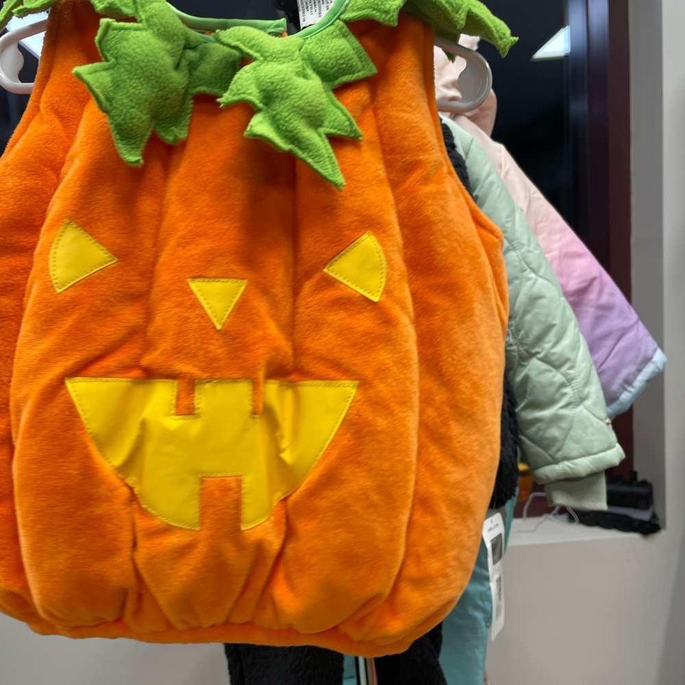 Baby Halloween costume pumpkin 12m